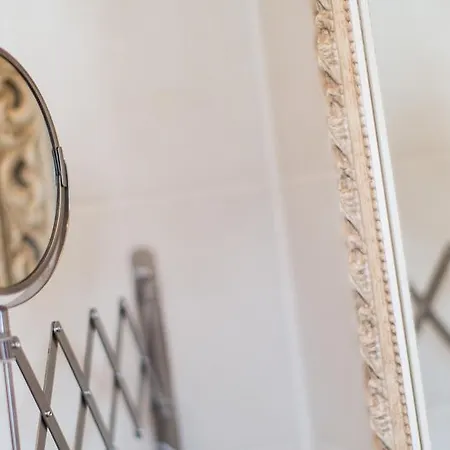 1920 Maison Et Musique Отель