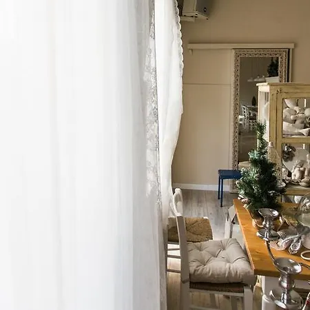 1920 Maison Et Musique Hotel