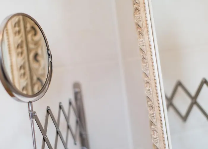 1920 Maison Et Musique Hotel