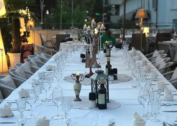 1920 Maison Et Musique فندق تْشيزيناتيكو